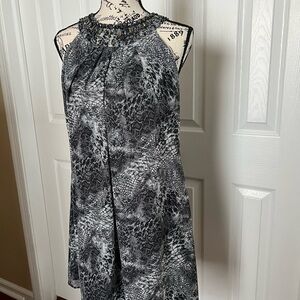 Elegant Gray Sleeveless Dress